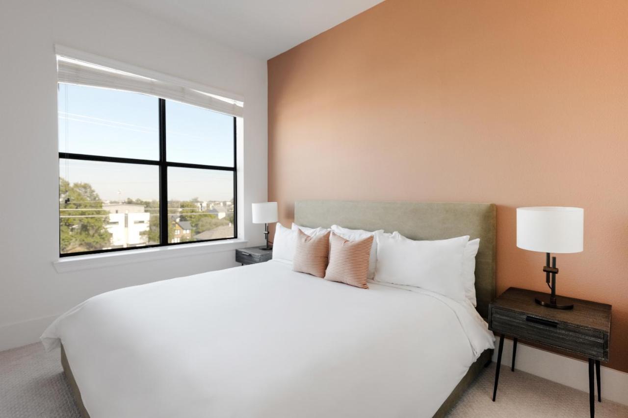 Sonder The Hampstead Houston Exterior photo