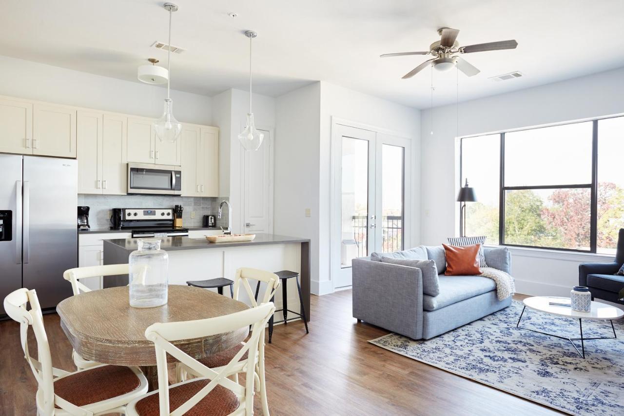 Sonder The Hampstead Houston Exterior photo