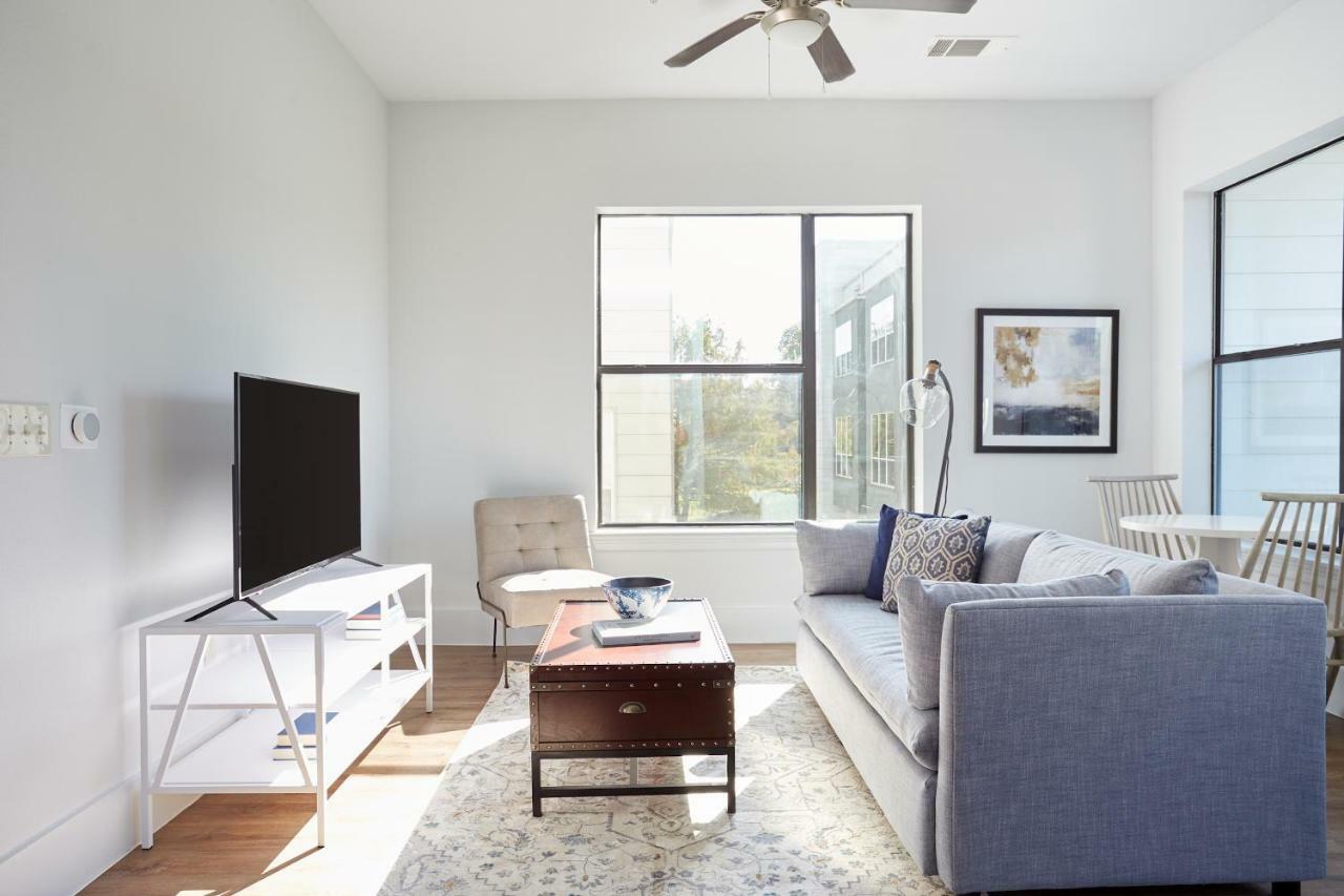 Sonder The Hampstead Houston Exterior photo