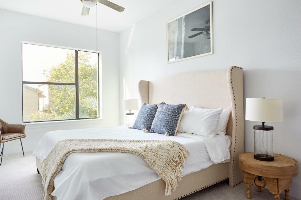 Sonder The Hampstead Houston Exterior photo