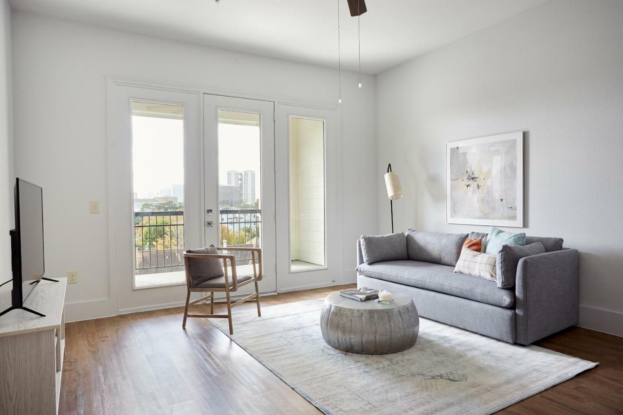 Sonder The Hampstead Houston Exterior photo
